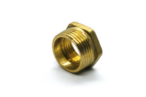 Футорка редукційна латунна Inyectometal ЗР 3/4" х ВР 1/2"