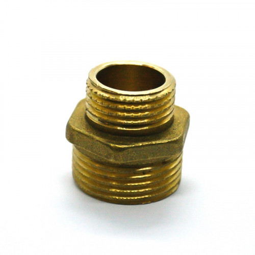 Ніпель редукційний латунний Inyectometal 1/2" х 3/4" 3024